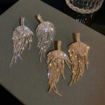 Long Tassel Rhinestone Drop Earrings Golden Leaf Dangle Earrings for Women Fashion Jewelry Accessories